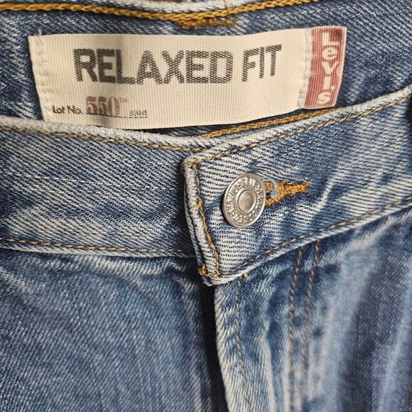 Levi’s 550 Men’s Relaxed Fit Jeans 33x34 Great Condition - Picture 6 of 6